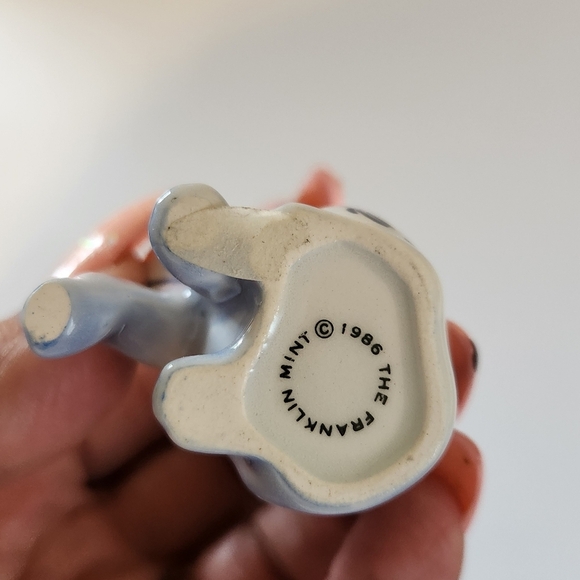 The Franklin Mint Curio Cabinet Cat Collection 1986 Delft Blue & White Porcelain - Picture 5 of 7